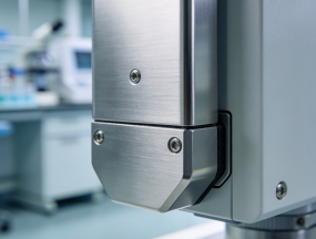 brushed_application_medical