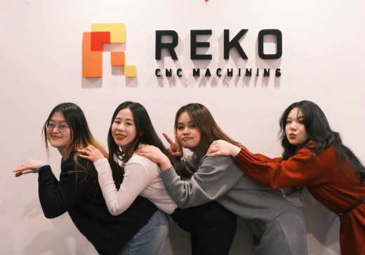 reko_team_brand_wall