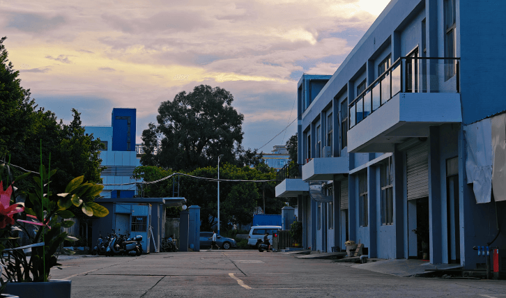 Factory relocation, covering 4000 square meters