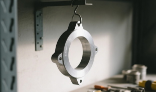 high_tolerance_hole_anodizing_part