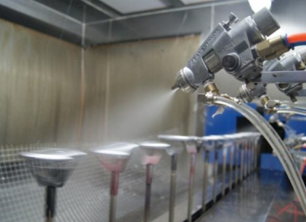 industrial_spraying_machine_in_operation